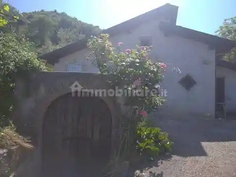 Rustico - Casale in vendita a Castel San Pietro Romano