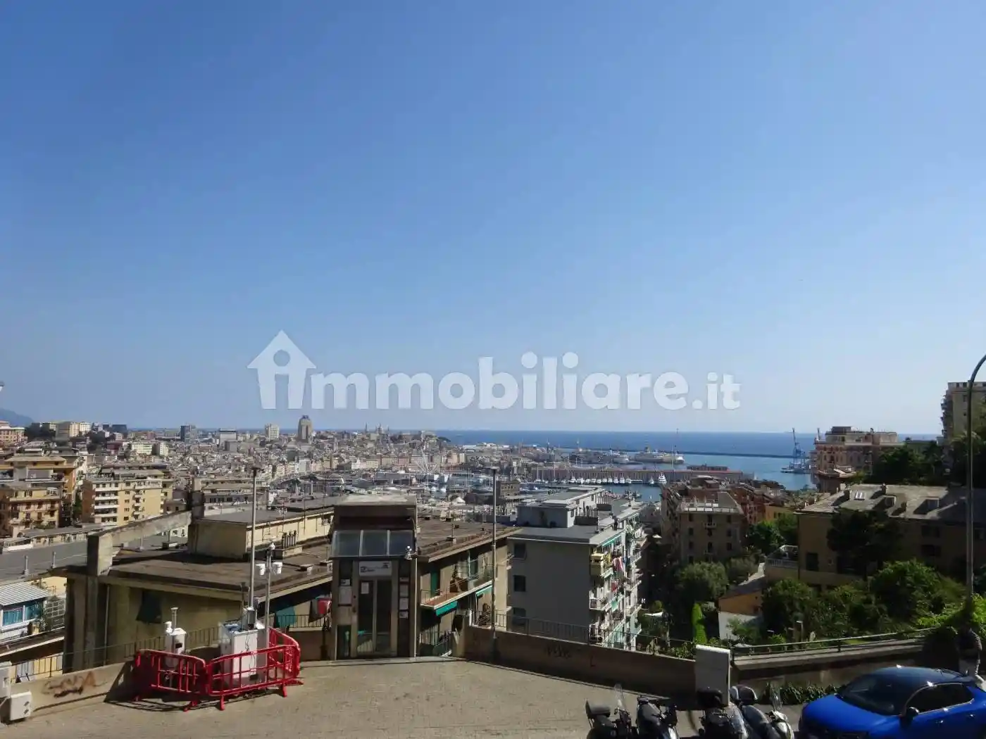 Appartamento in vendita a Genova