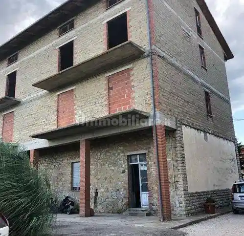 Villa in vendita a Tuoro sul Trasimeno