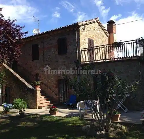 Villa in vendita a Passignano sul Trasimeno