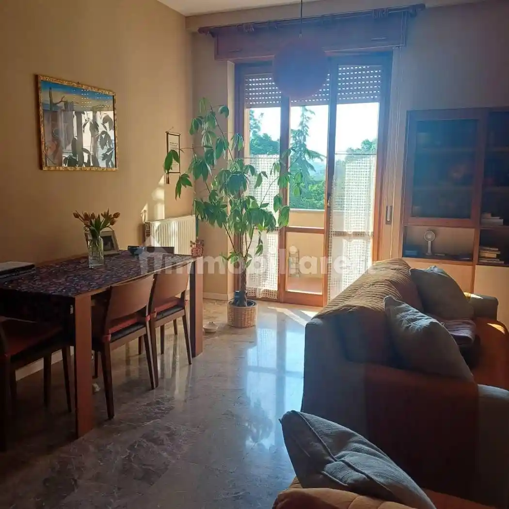 Appartamento in vendita a Piacenza