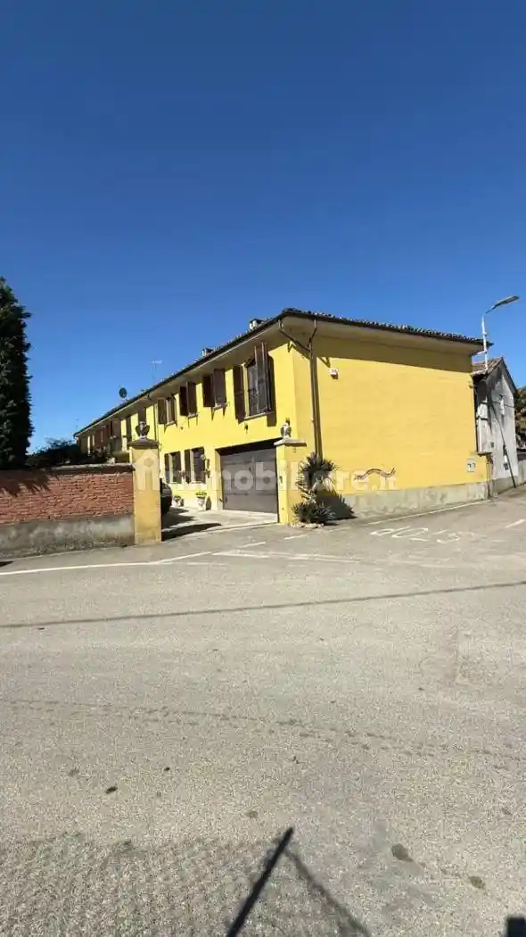 Villa in vendita a Candia Lomellina