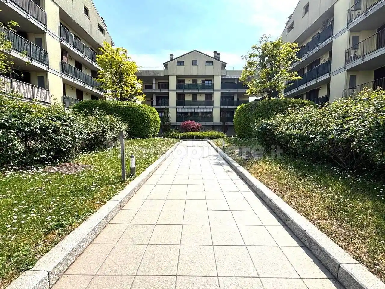 Appartamento in vendita a Casorate Primo