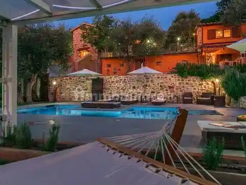 Rustico - Casale in vendita a Castel del Piano