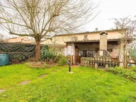 Villa in vendita a Campi Bisenzio