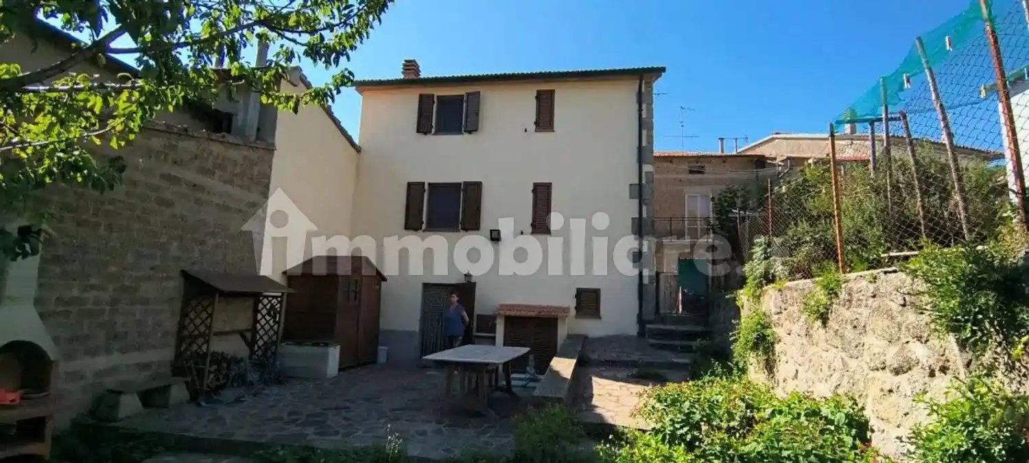 Villa in vendita a Santa Fiora