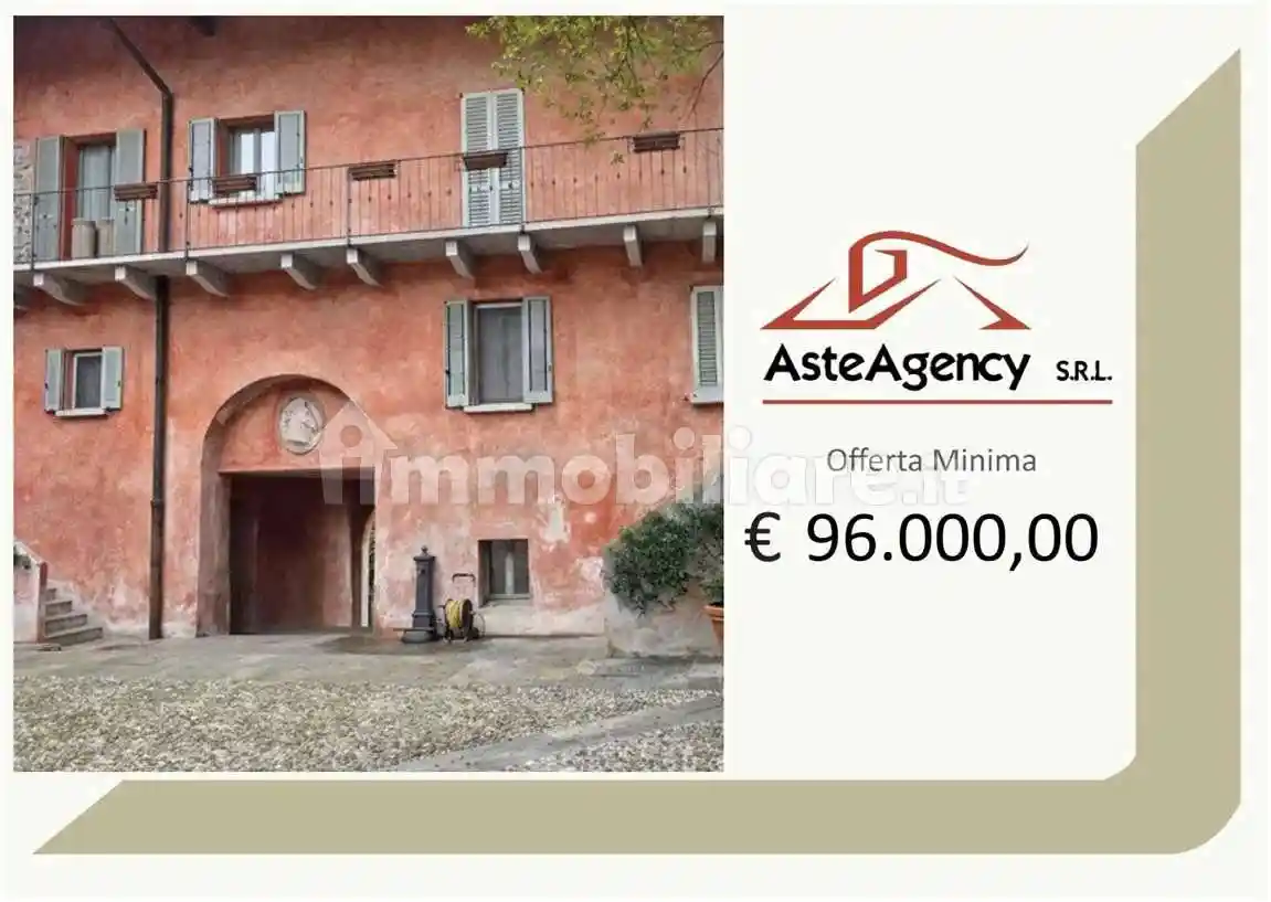 Appartamento in vendita a Sesto Calende