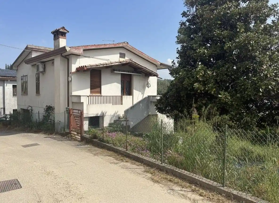 Casa indipendente in vendita a Galzignano Terme