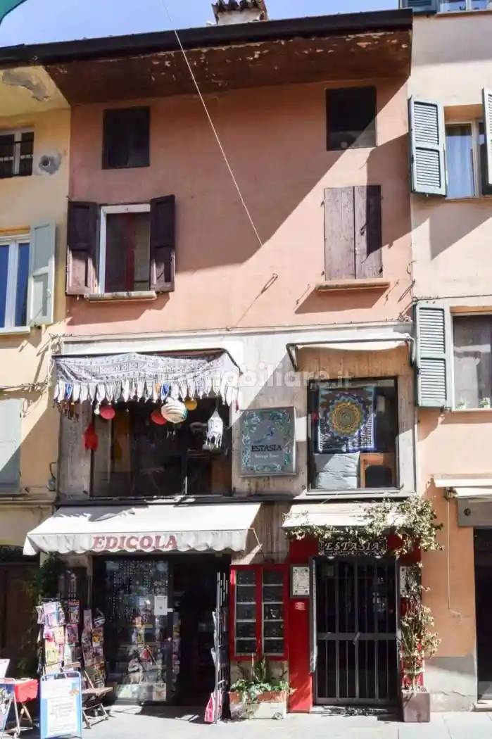 Casa indipendente in vendita a Reggio Emilia