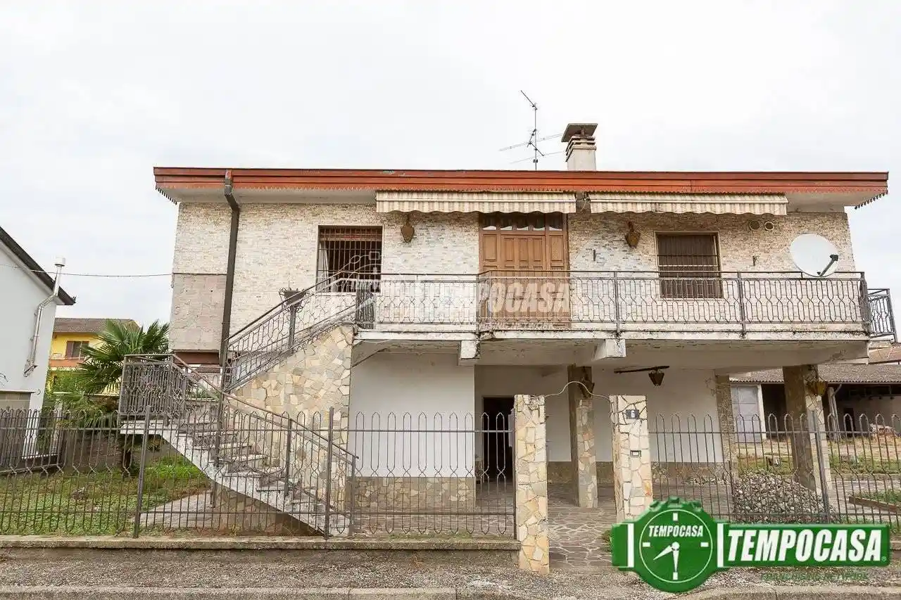 Villa in vendita a Borghetto Lodigiano