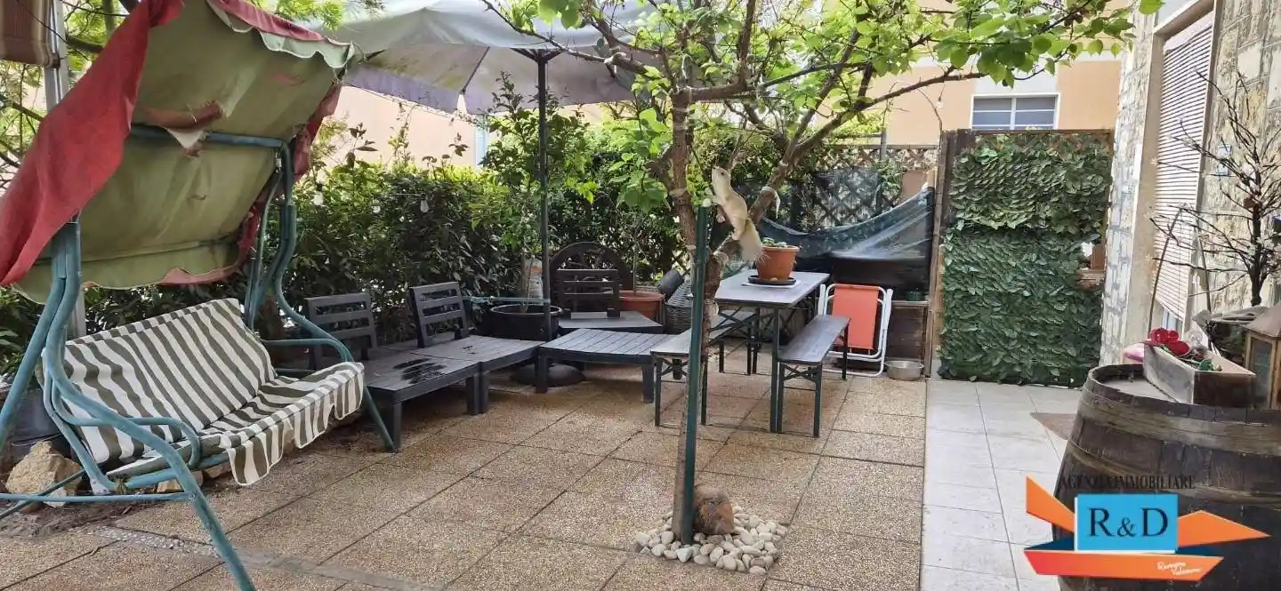 Villa in vendita a Colle di Val d'Elsa