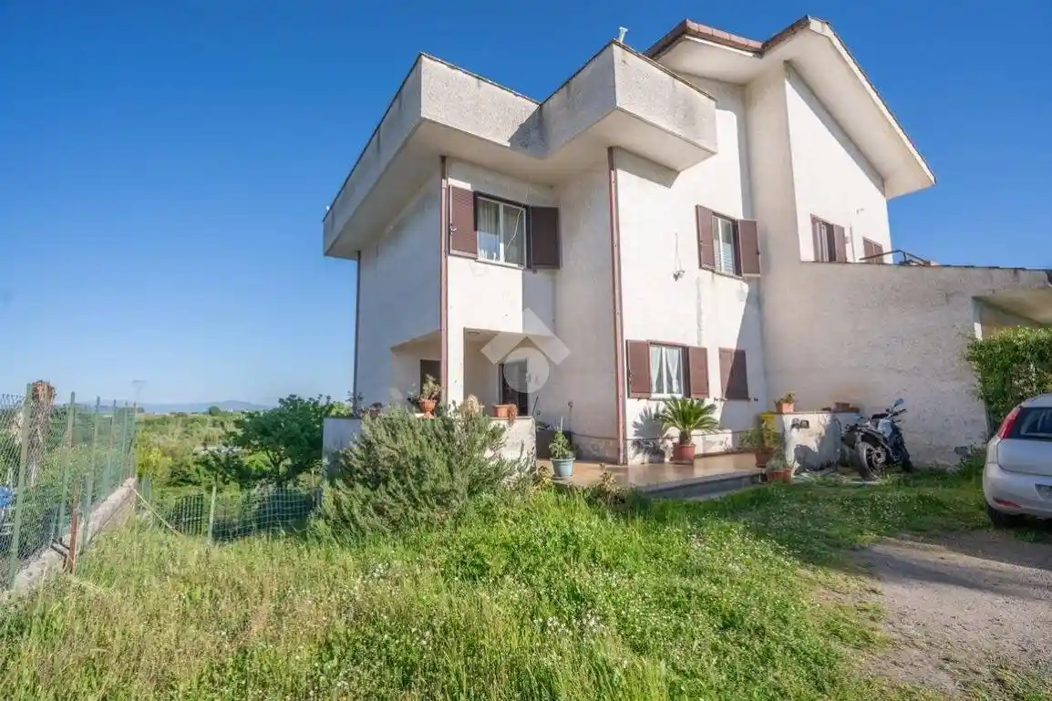 Villa in vendita a Magliano Romano