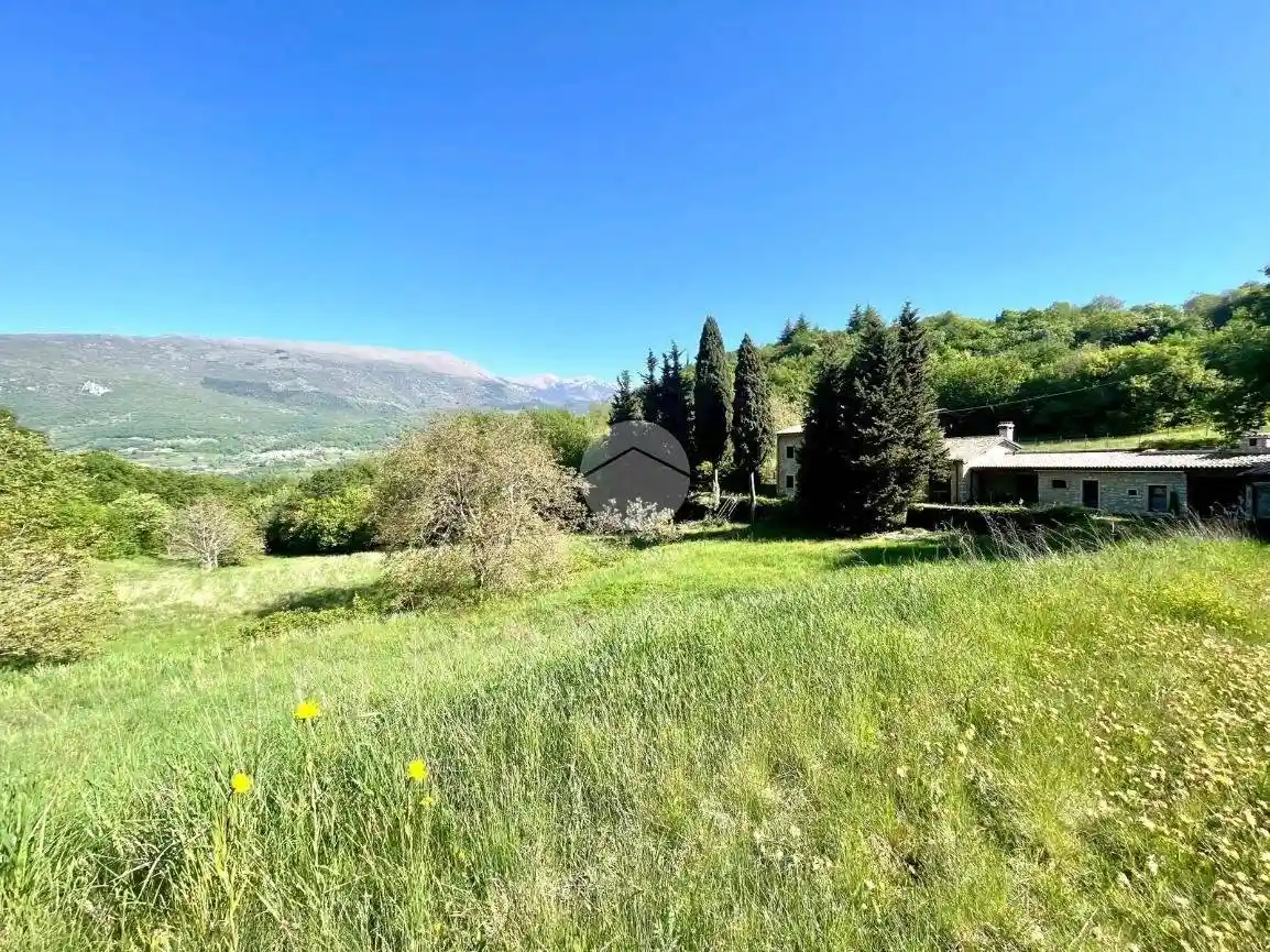 Rustico - Casale in vendita a Caprino Veronese