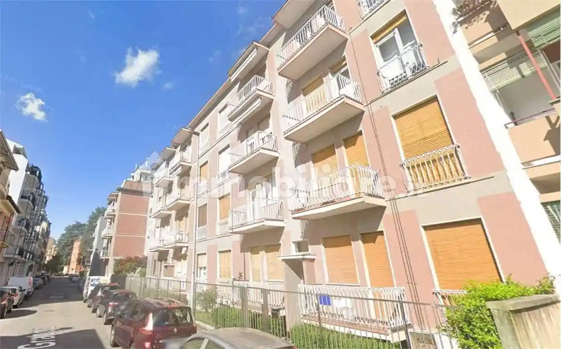 Appartamento in vendita a Novara