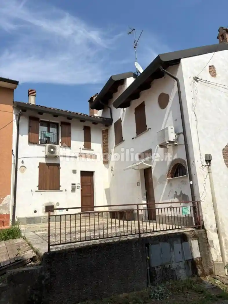 Casa indipendente in vendita a Miradolo Terme