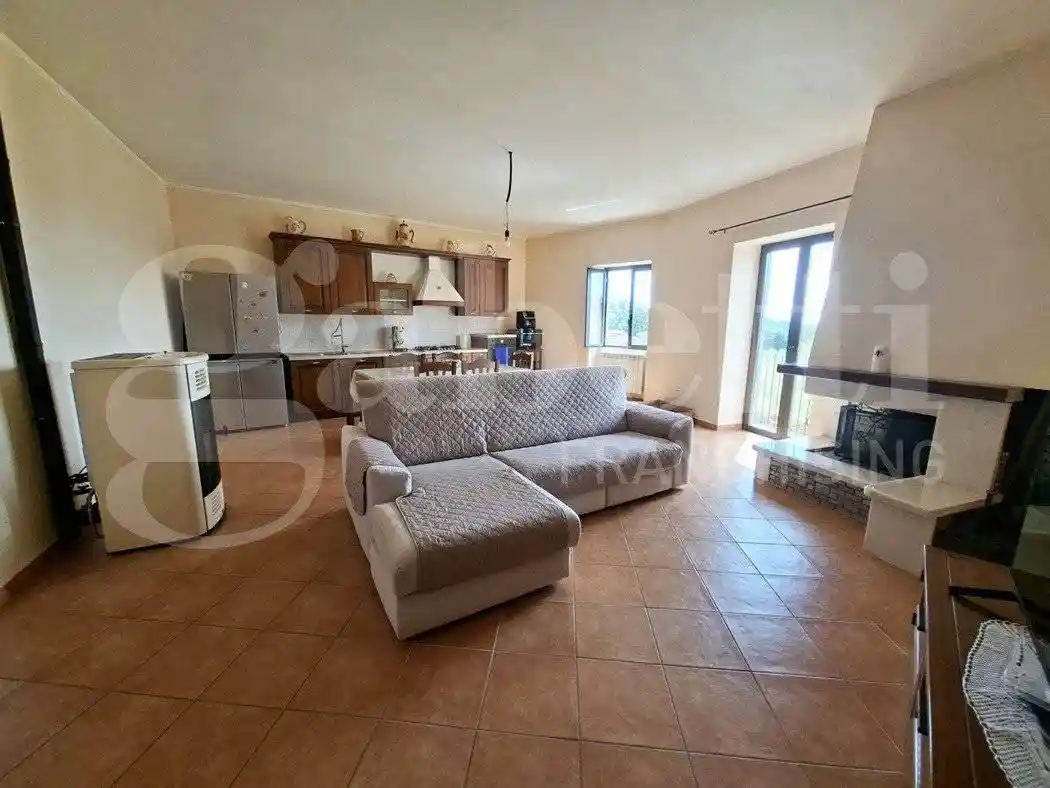 Casa indipendente in vendita a Marzano Appio