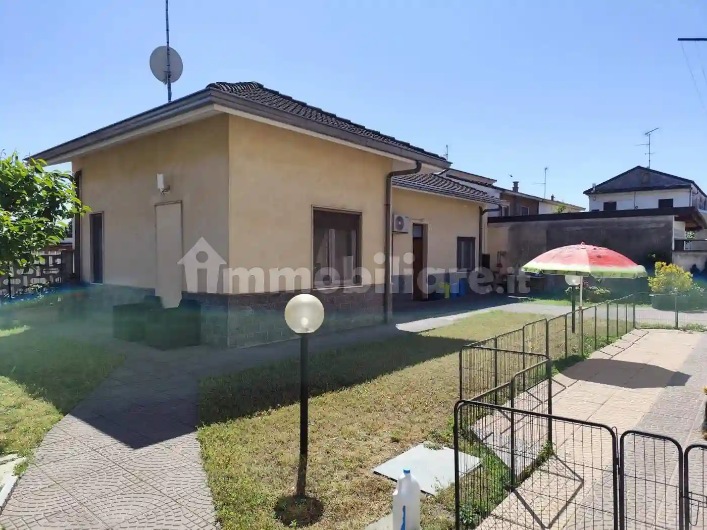Villa - foto 3