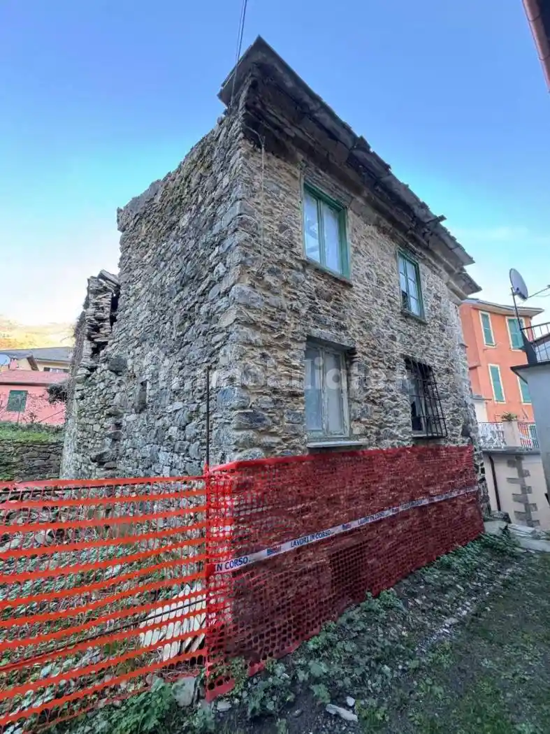 Villa in vendita a Borzonasca