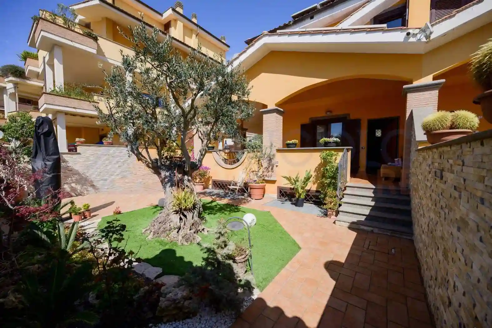 Villa - foto 2