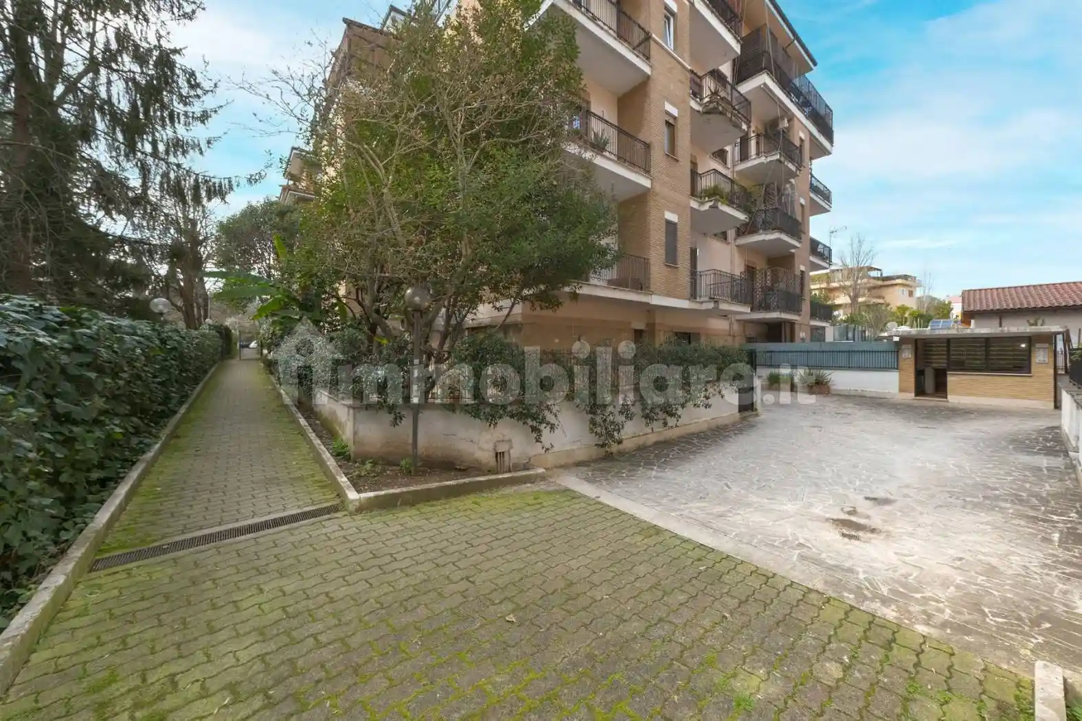 Appartamento in vendita a Roma