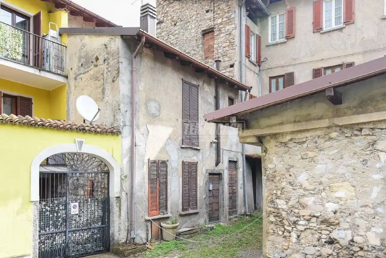 Casa indipendente in vendita a Ponte Lambro