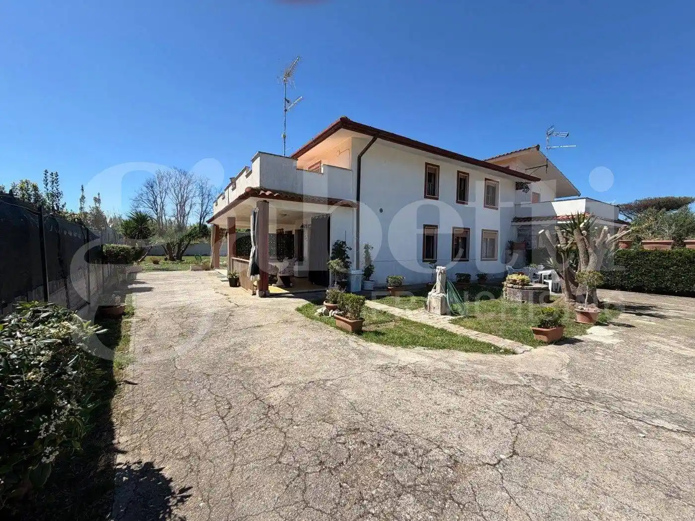 Villa in vendita a Latina