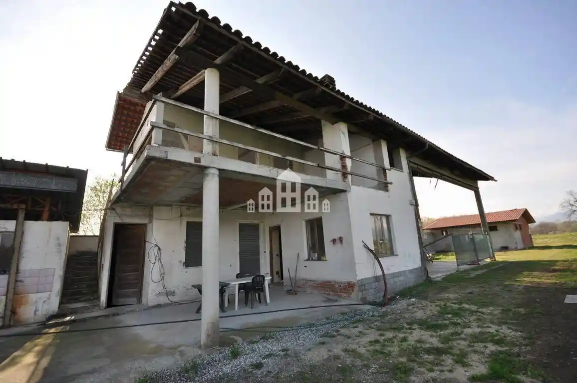 Casa indipendente in vendita a Ozegna