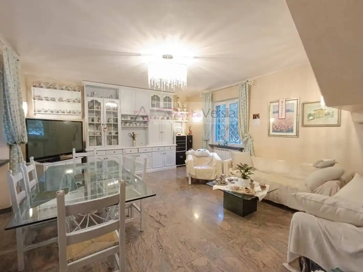 Villa in vendita a Montignoso