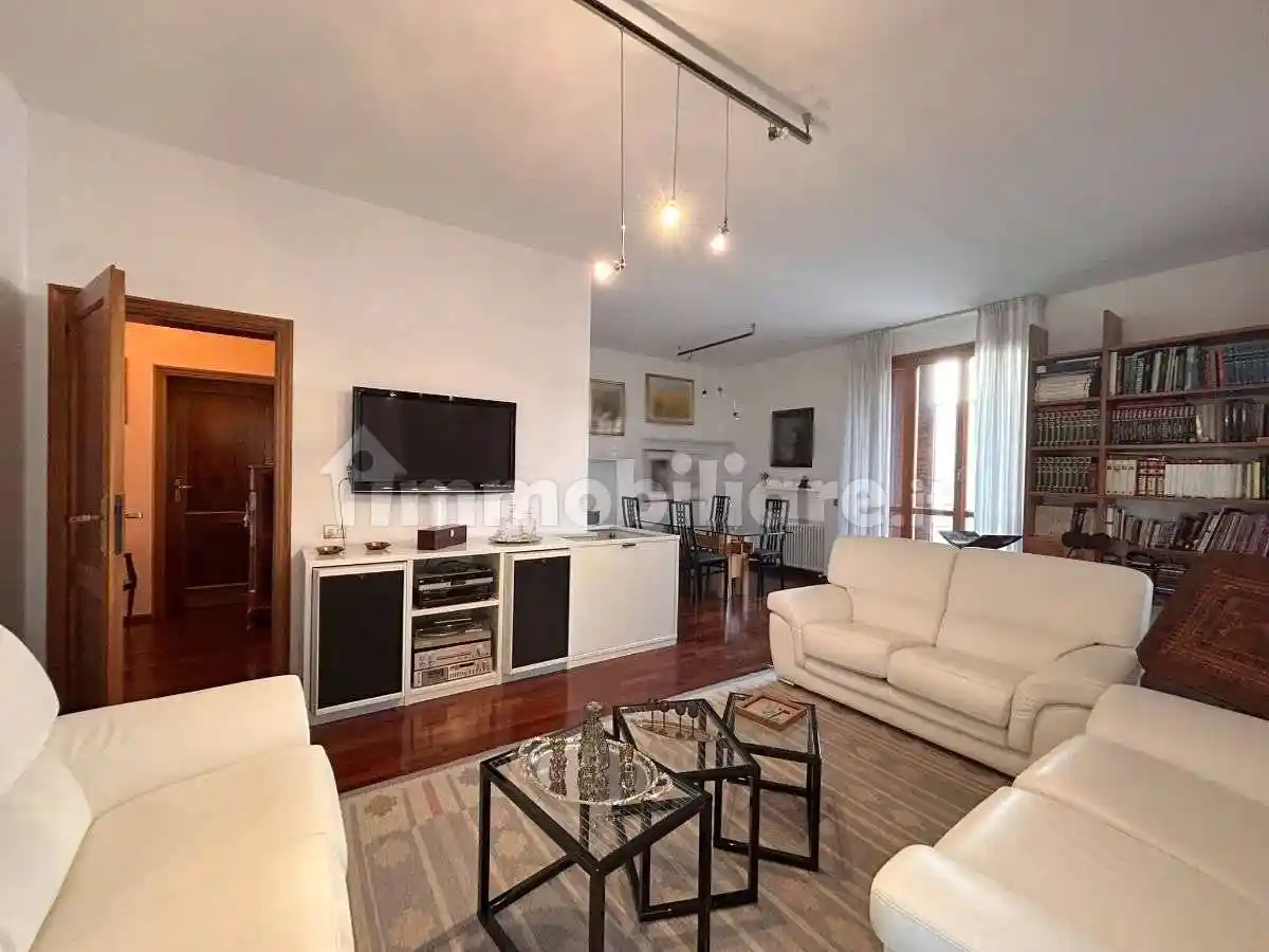 Villa in vendita a Reggio Emilia