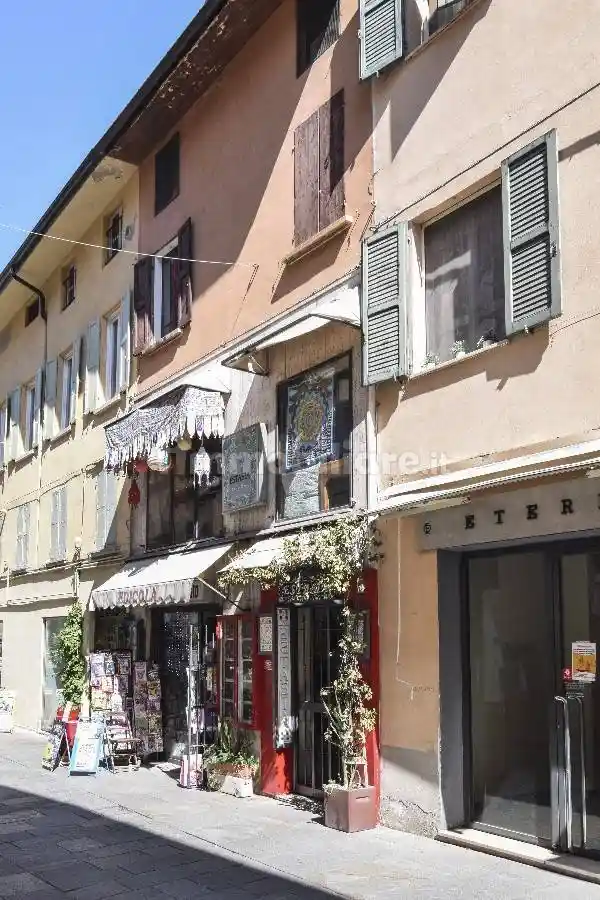 Casa indipendente in vendita a Reggio Emilia