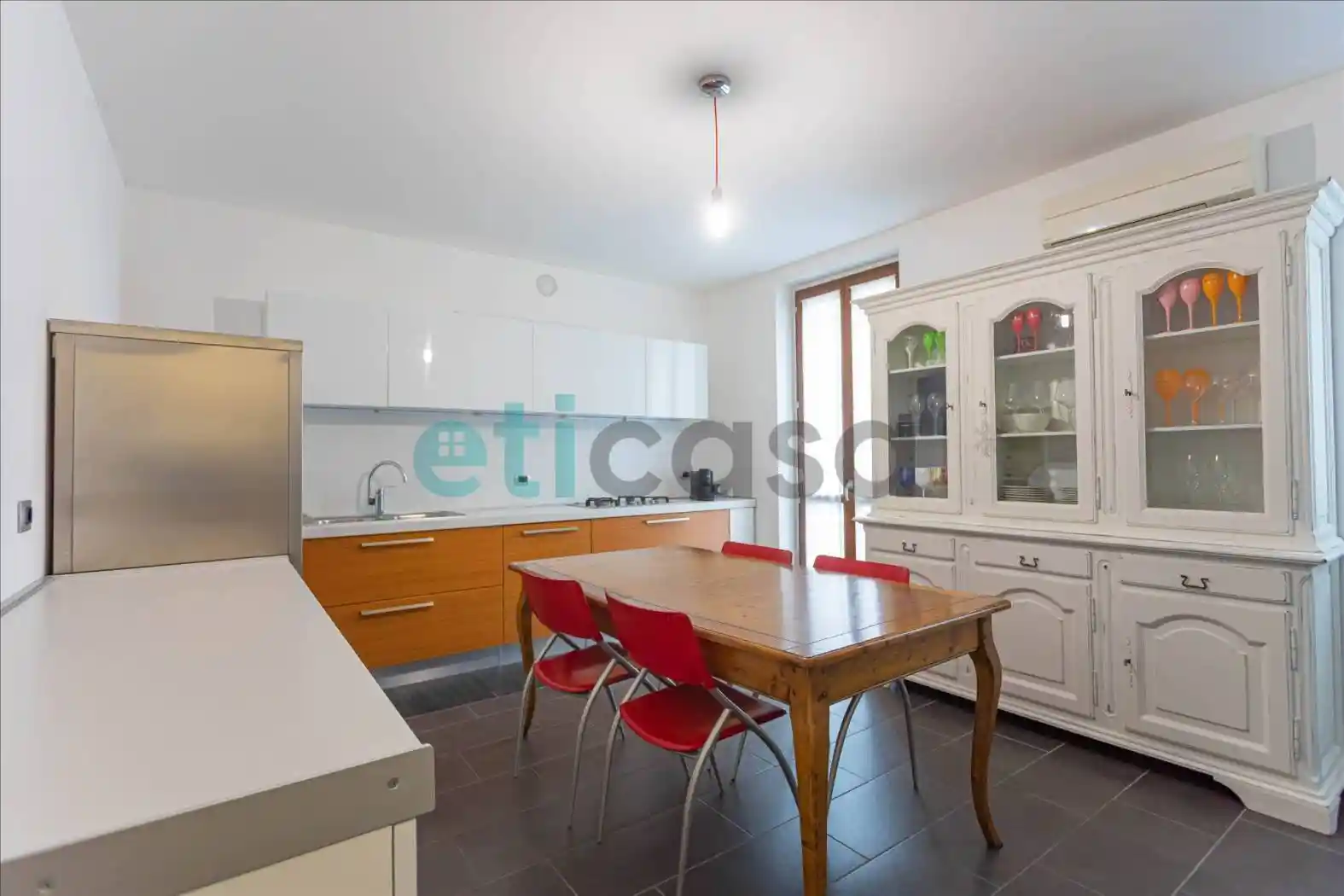 Appartamento in vendita a Piacenza