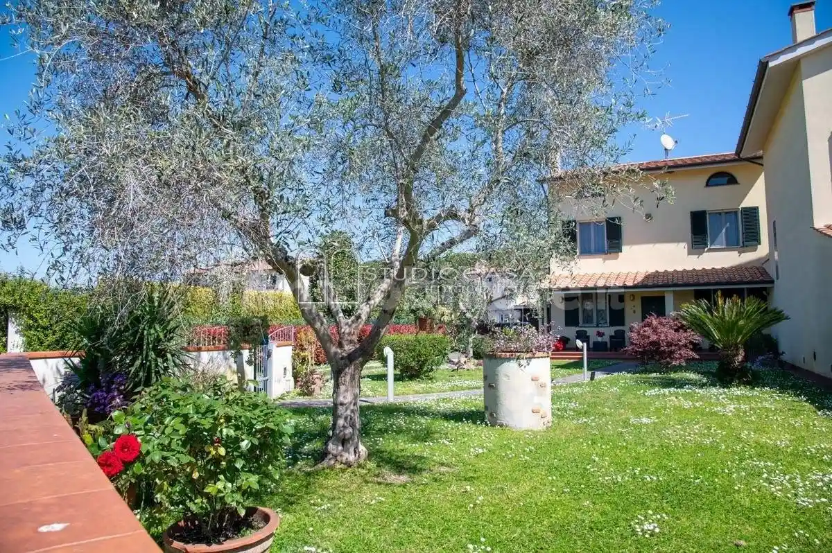 Villa in vendita a San Giuliano Terme