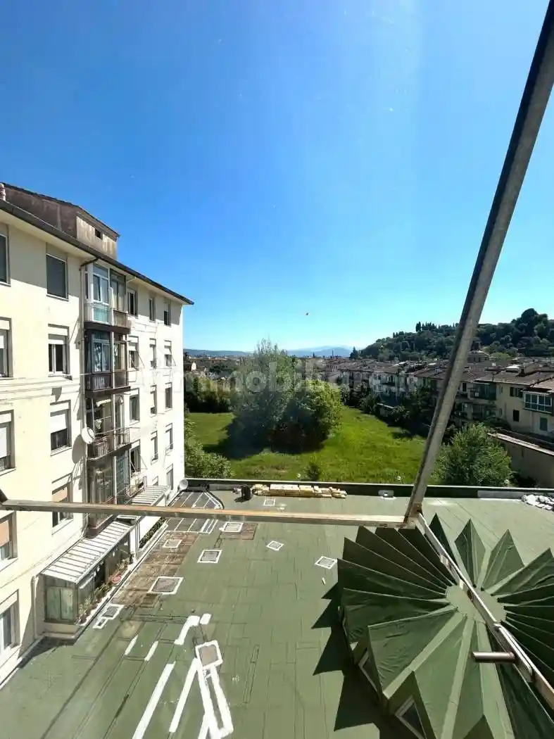 Appartamento in vendita a Firenze