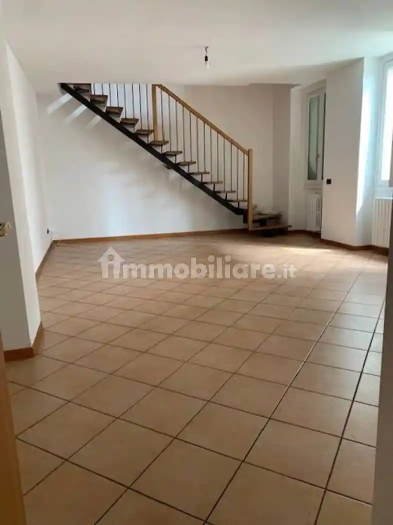 Appartamento in affitto a Seregno