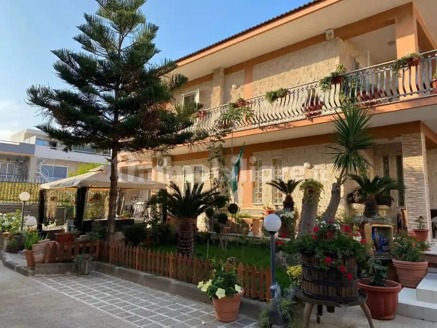 Villa - foto 2