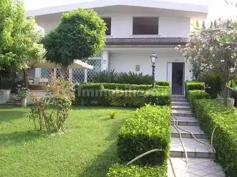 Villa in vendita a Mondragone