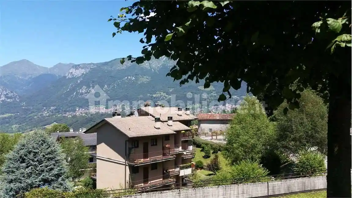 Appartamento in vendita a Cremeno