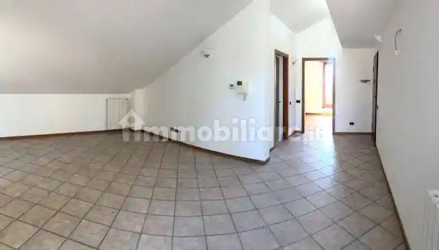 Attico - Mansarda in affitto a Monza