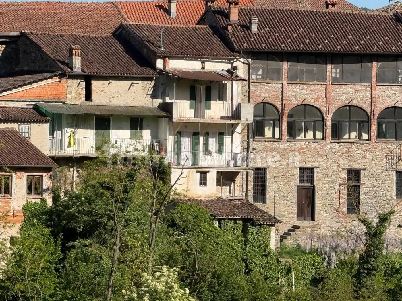 Casa indipendente in vendita a Mombaldone