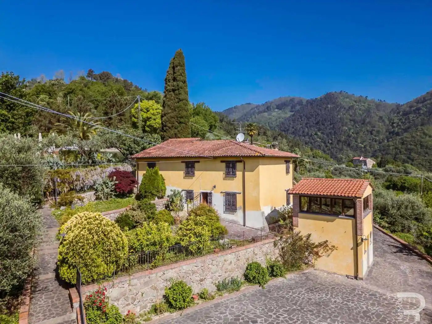 Rustico - Casale in vendita a Pescia