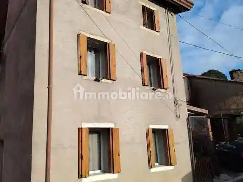 Villa in vendita a Valdobbiadene