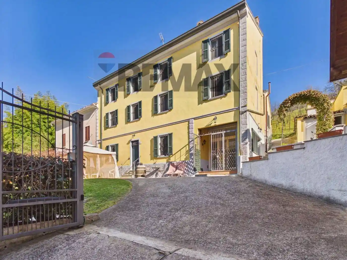 Casa indipendente in vendita a Mornico Losana