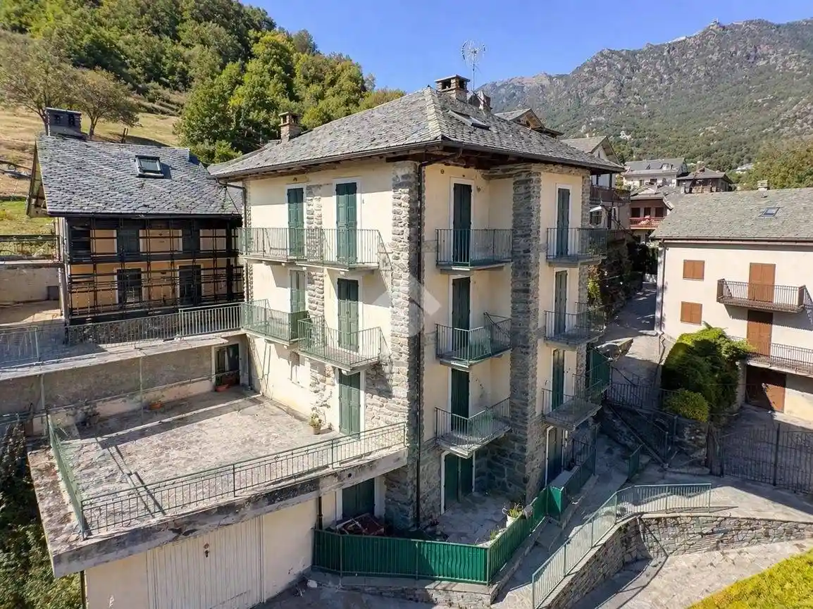 Appartamento in vendita a Chiesa in Valmalenco