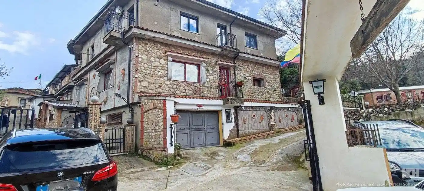 Palazzo - Edificio in vendita a Girifalco