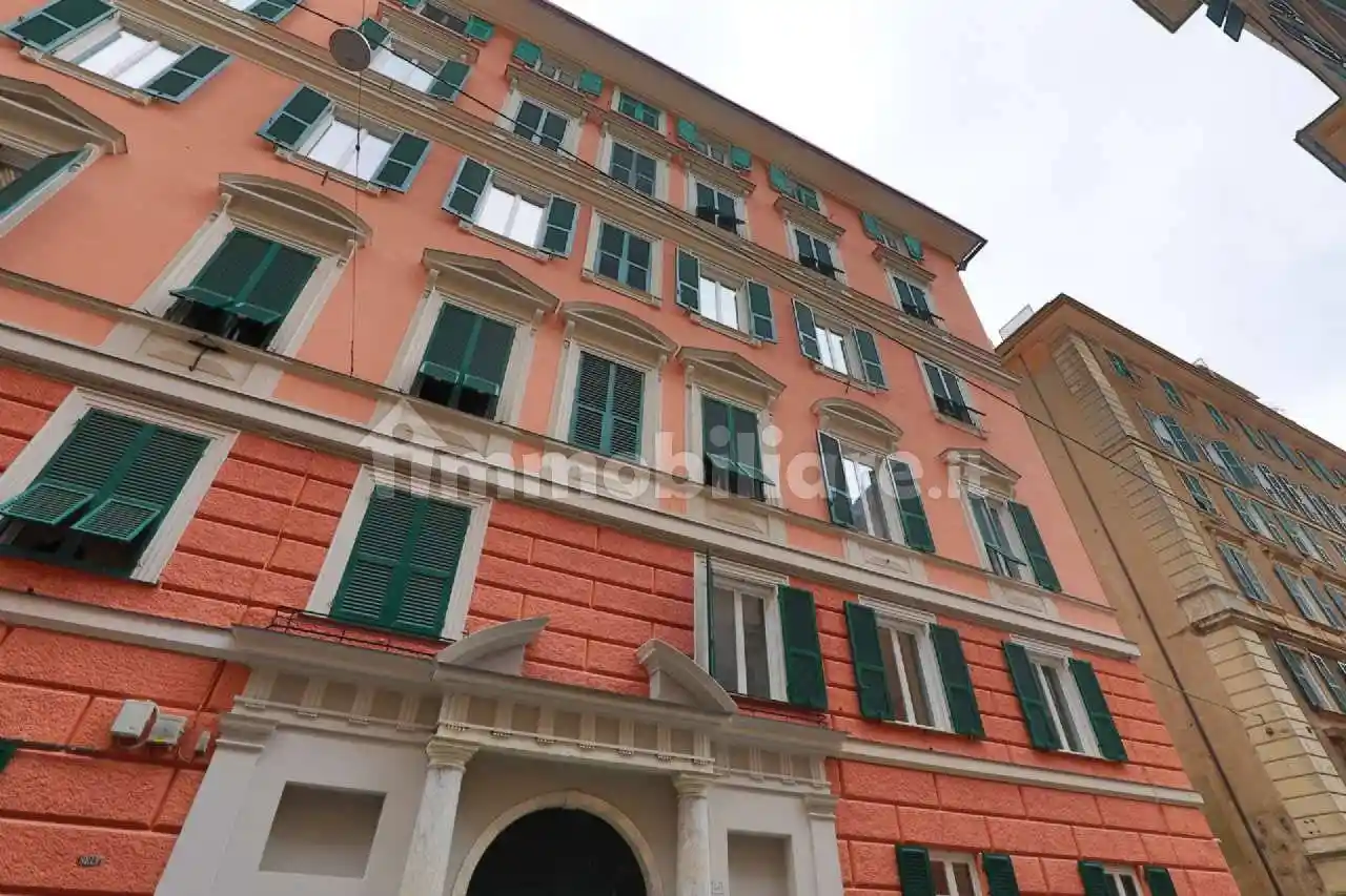 Appartamento in vendita a Genova