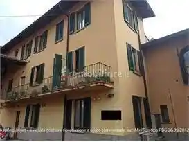 Appartamento in vendita a Longone al Segrino