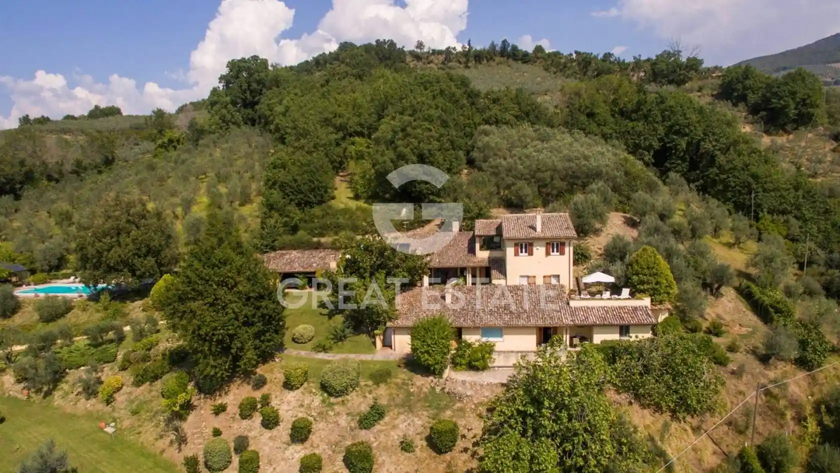 Rustico - Casale in vendita a Foligno