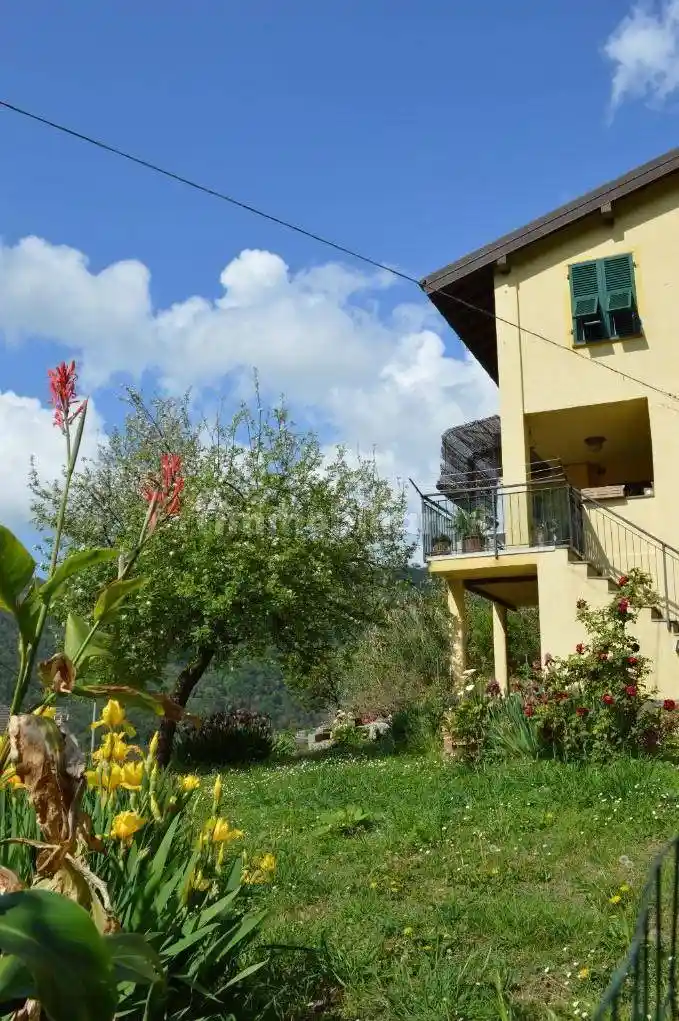 Villa in vendita a Uscio