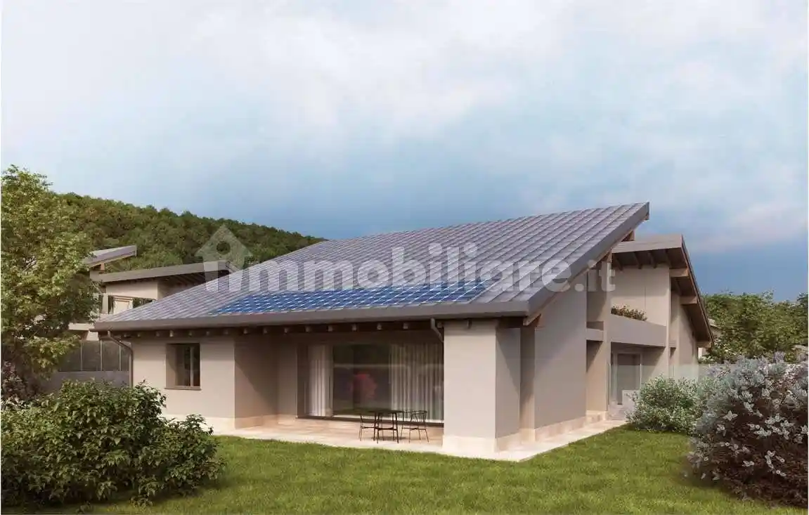 Villa in vendita a Cuveglio