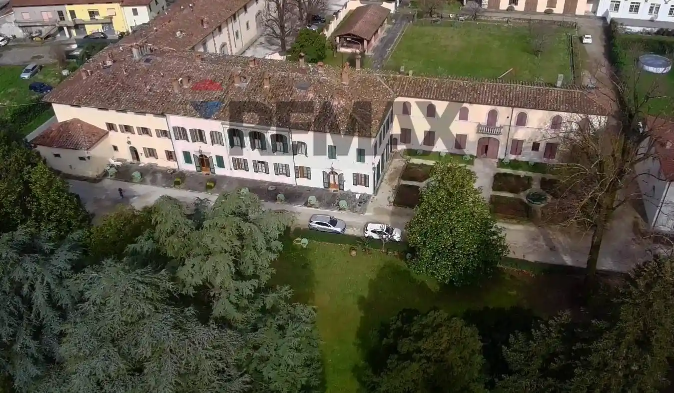 Rustico - Casale in vendita a Montale